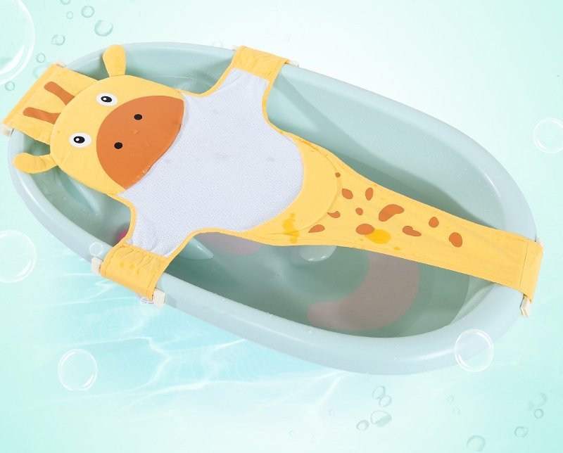 Hamac cadita Little Mom Bathnet Yellow Girafe moale, uscare rapida, versatil, varsta 0-12 luni – imaginea 3
