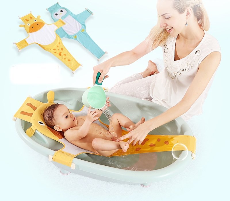 Hamac cadita Little Mom Bathnet Yellow Girafe moale, uscare rapida, versatil, varsta 0-12 luni – imaginea 5