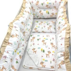 Lenjerie patut 140x70 cm cu 6 aparatori pufoase, cearsaf si paturica Caprioare pe alb