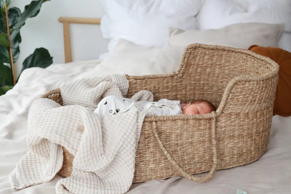 Paturica BabyLy pentru copii bumbac waffle si in bej 100x120cm – imaginea 4