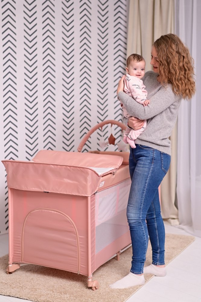 Patut Torino Plus Fog Striped Elements pliabil, cu 2 nivele, roti cu sistem de blocare, masuta de infasat, accesorii incluse – imaginea 3