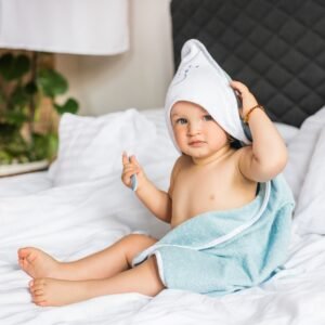 Prosop de baie pentru bebelusi cu capison 76x76 cm Baby Ono Terry 09