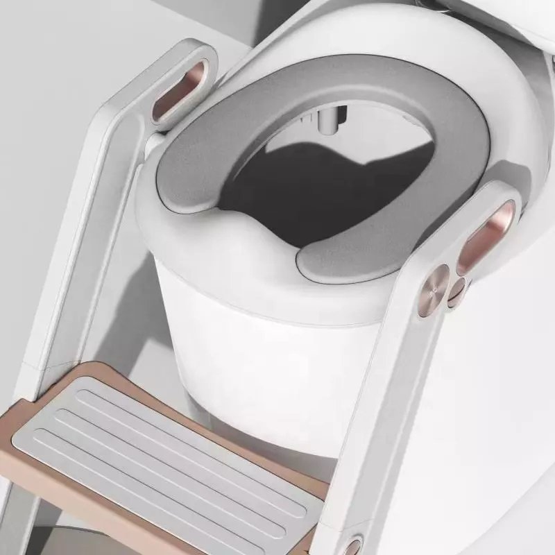 Reductor toaleta pentru copii Little Mom Potty Training White, pliabil, cu sezut moale din spuma PU, reglabil pe inaltime 5 nivele, manere ergonomice,pentru copii cu varsta pana la 7 ani, compatibilitate universala – imaginea 2