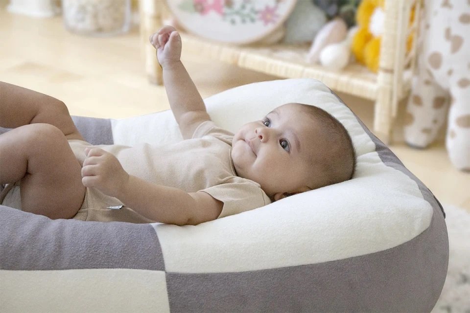 Salteluta BabyJem ergonomica portabila pentru bebelusi Comfy Grey – imaginea 4