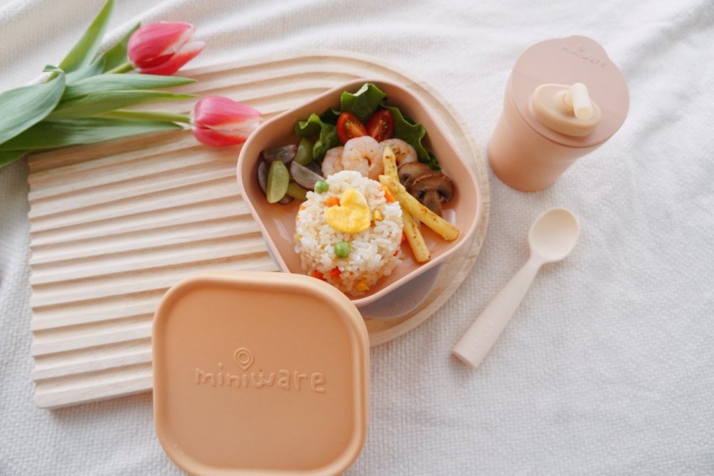 Set diversificare hrana bebelusi Miniware SipSnack 3 piese Toffee – imaginea 4