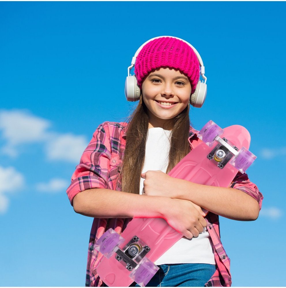 Skateboard pentru copii Malplay Pink, cu led-uri integrate, dimensiune platforma 56 x 15 cm