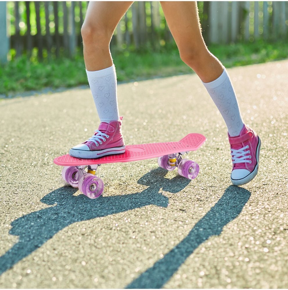 Skateboard pentru copii Malplay Pink, cu led-uri integrate, dimensiune platforma 56 x 15 cm – imaginea 2
