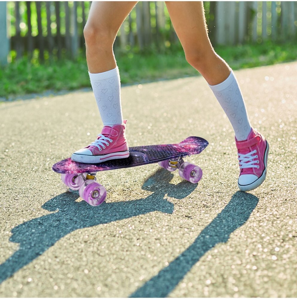 Skateboard pentru copii Malplay Space Colors, roti din PU dotate cu LED-uri RGB, dimensiune 56 x 15 cm – imaginea 3