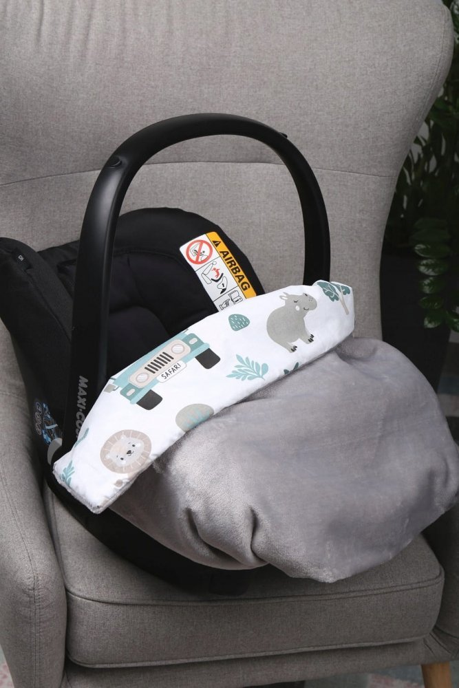 Paturica pentru copii BabyMam Safari realizata cu doua fete din bumbac si din plus pufos, dimensiune 75 x 50 cm – imaginea 5